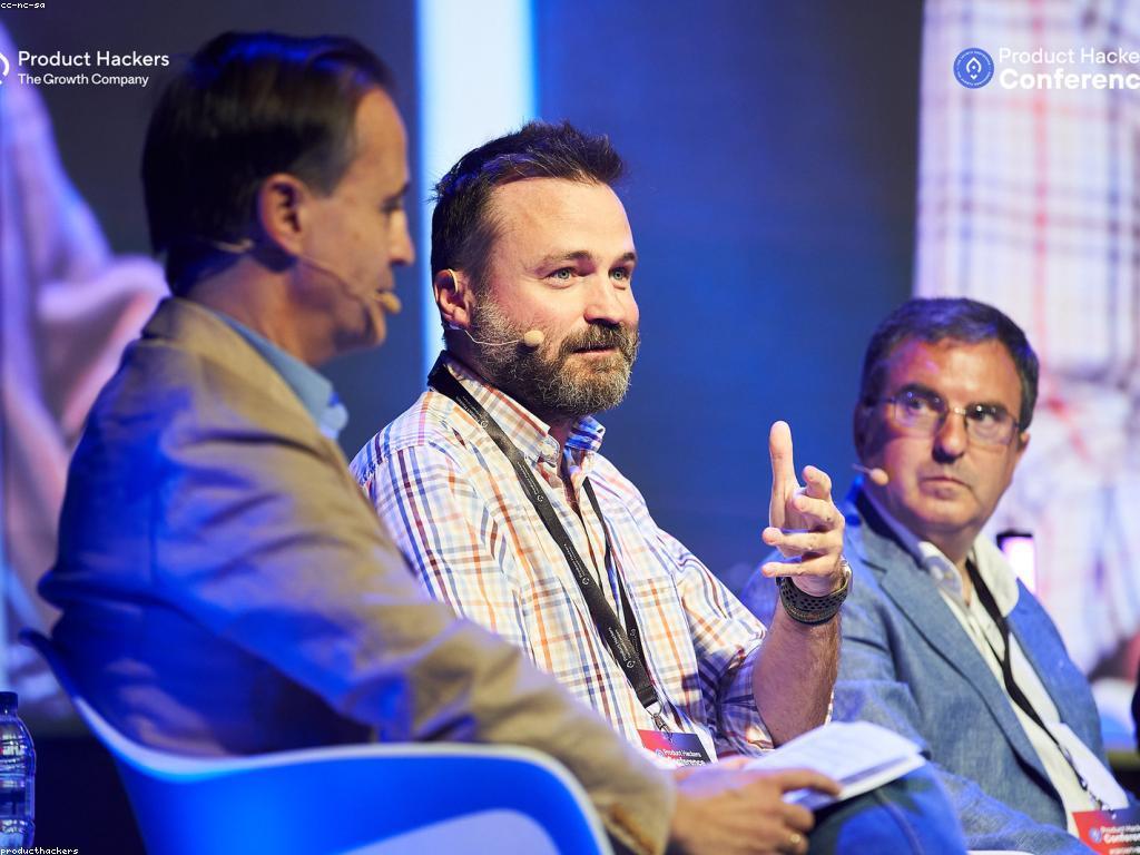 យុទ្ធសាស្ត្រល្បែង៖ ការវិភាគនិងការអនុវត្តន៍